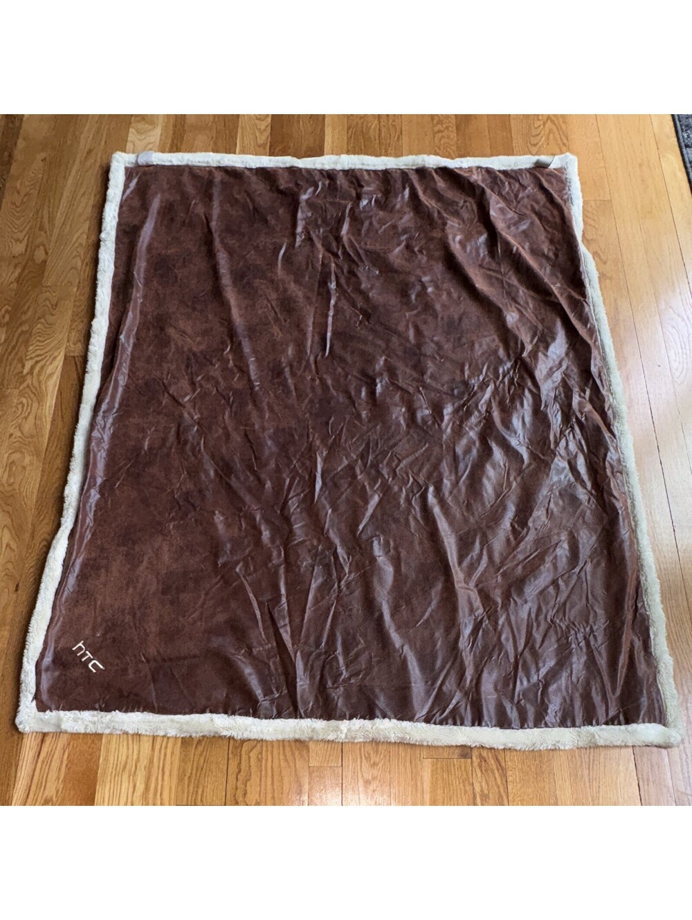 Kanata Home Collection Reversible Throw Blanket Brown/White 50x60 Sherpa